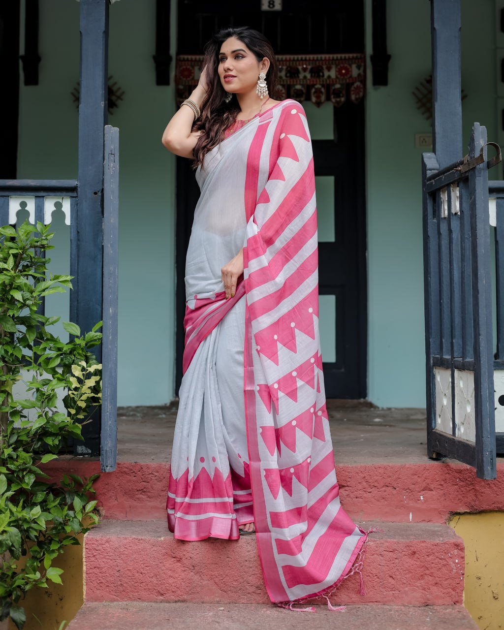 Contemporary White & Hot Pink Geometric Print Linen Cotton Saree - Image 4