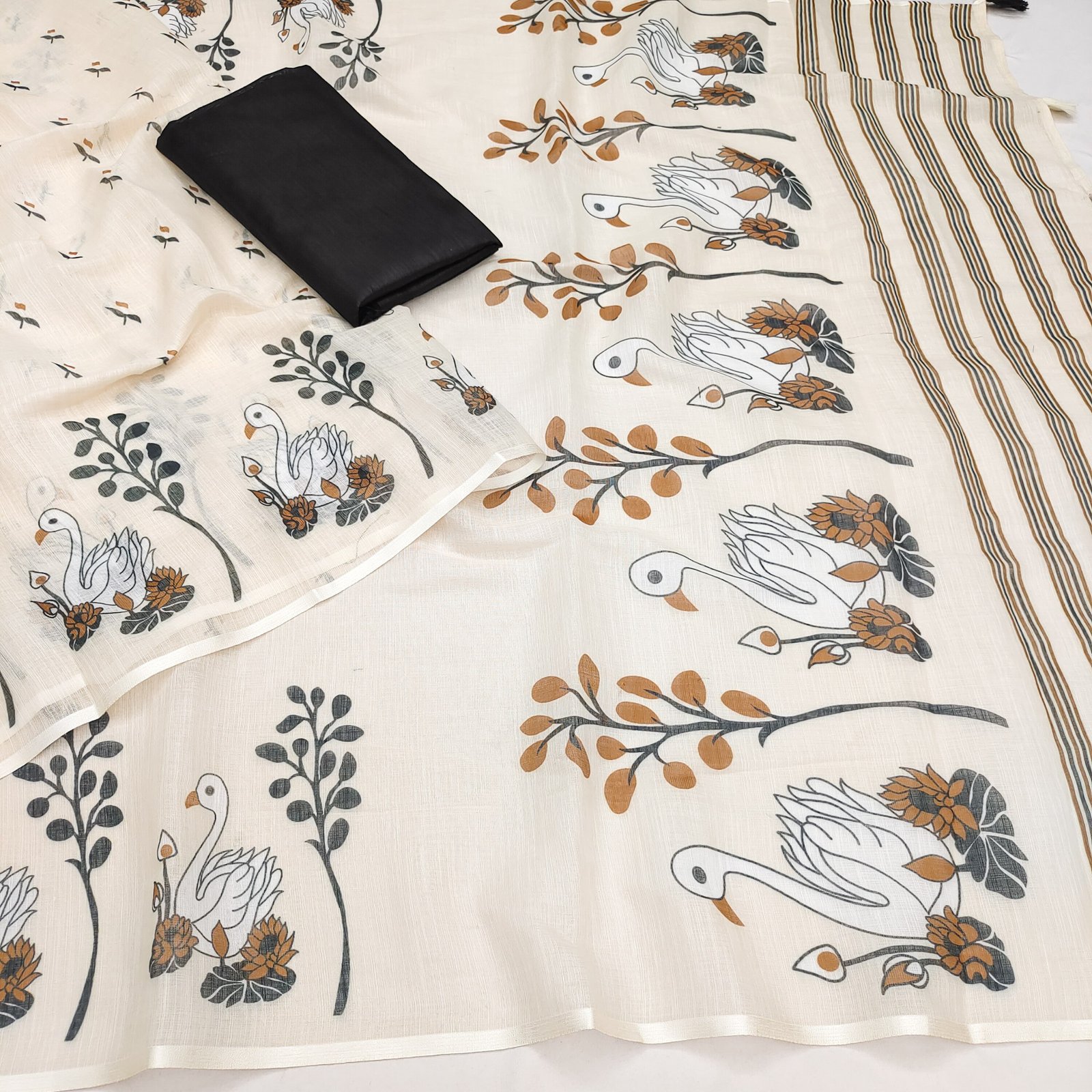 Cream Duck Special Linen Cotton Saree – Summer Friendly Wear - Image 5