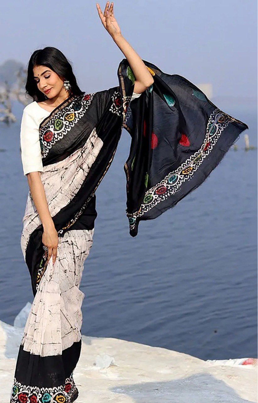 Premium Lilan Cotton Digital Print Saree with Rich Pallu & Lace Border - Image 4