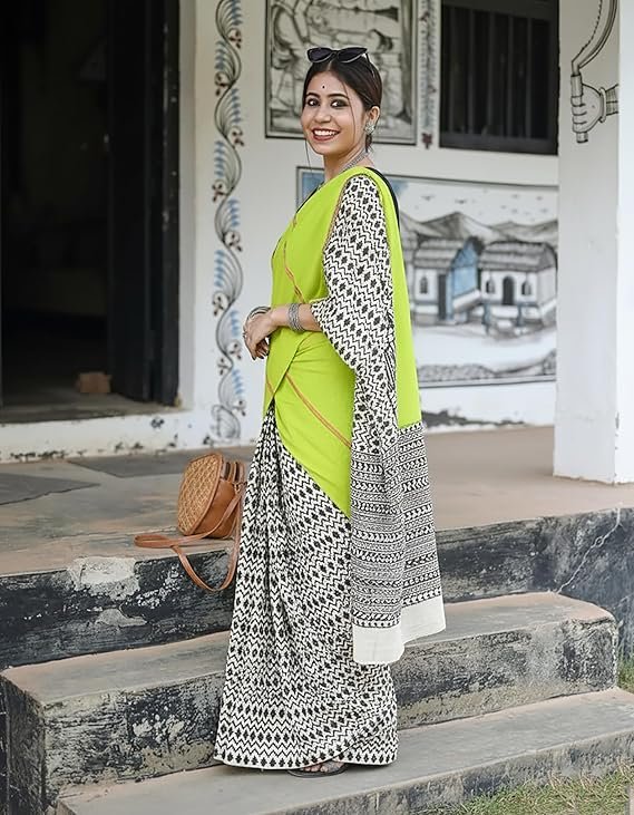 Premium Lilan Cotton Digital Print Saree with Rich Pallu & Lace Border - Image 3