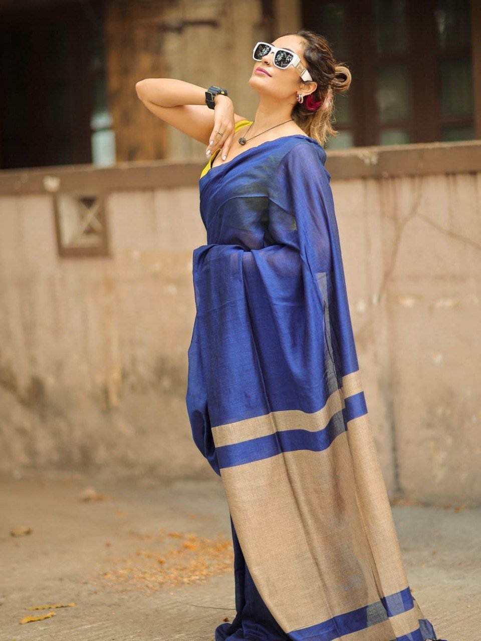 Premium Linen Cotton Digital Print Saree with Rich Pallu & Lace Border - Image 2