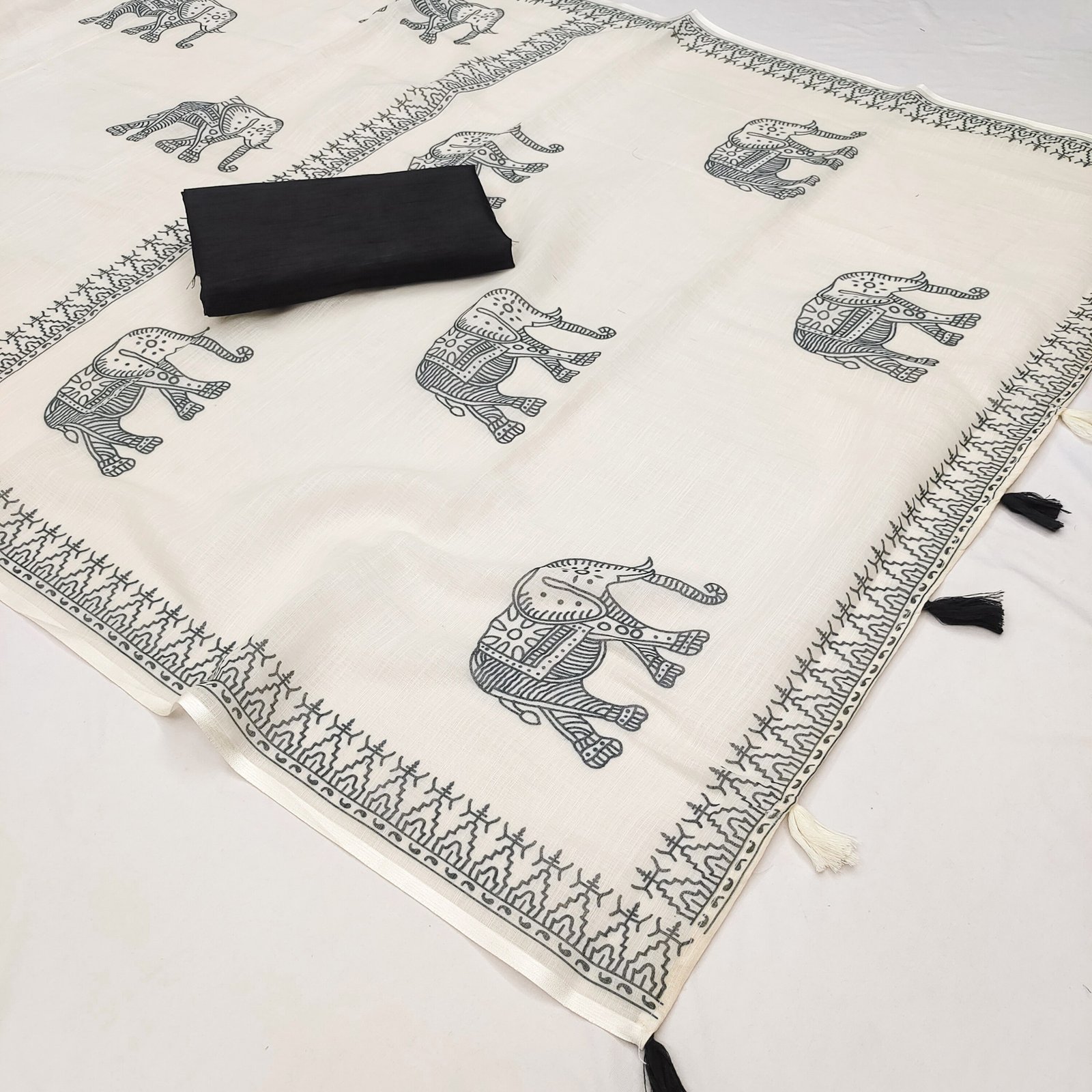 Premium Soft Linen Cotton Elephant Print Saree with Tassel Pallu & Unstitched Blouse - Image 4